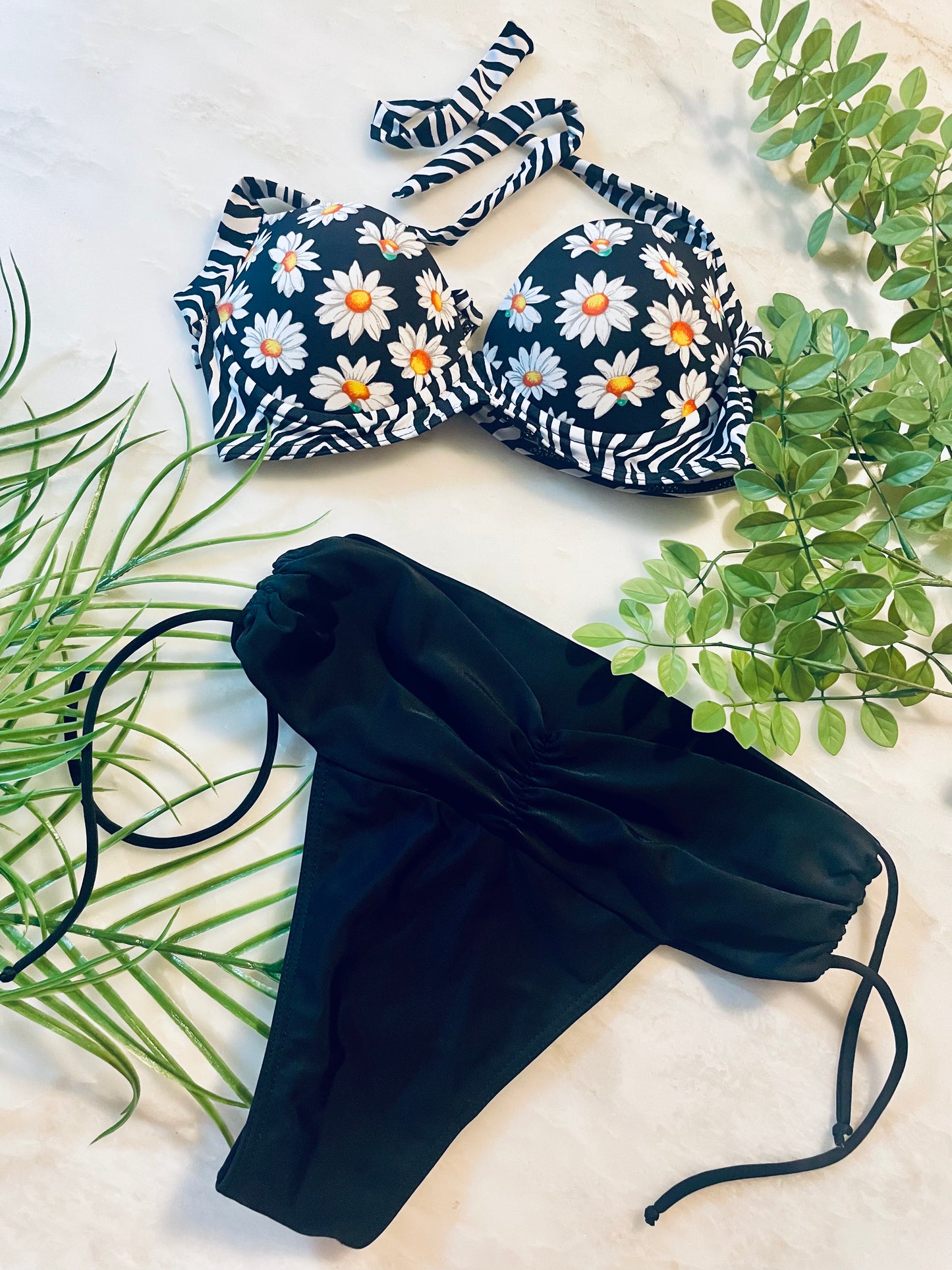 Black Daisy Bikini Set