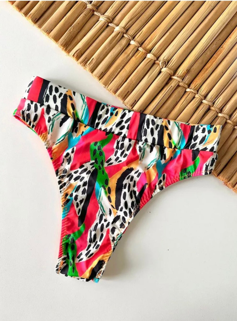 Bikini Set Hot Pants Tropicalia & Triangle Top